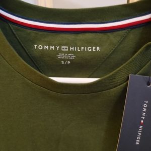 Men's small Tommy Hilfiger green shirt